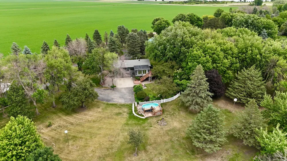 32185 290th Street Worthington, MN 56187
