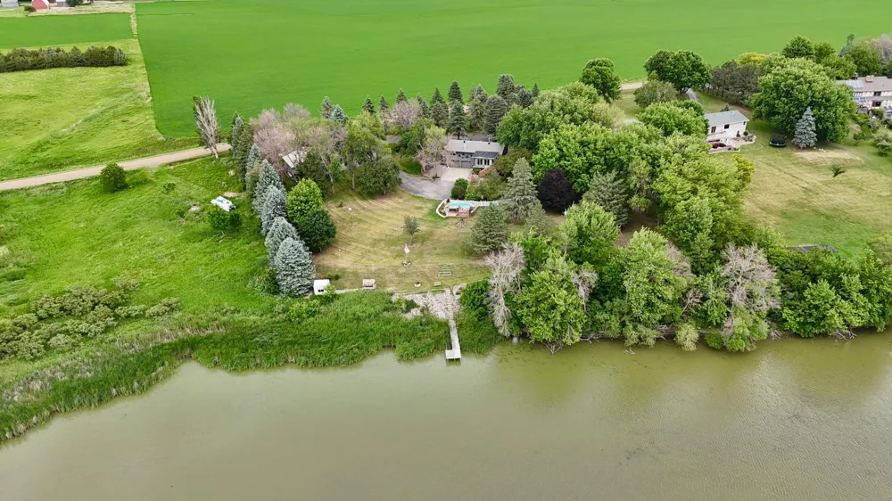 32185 290th Street Worthington, MN 56187