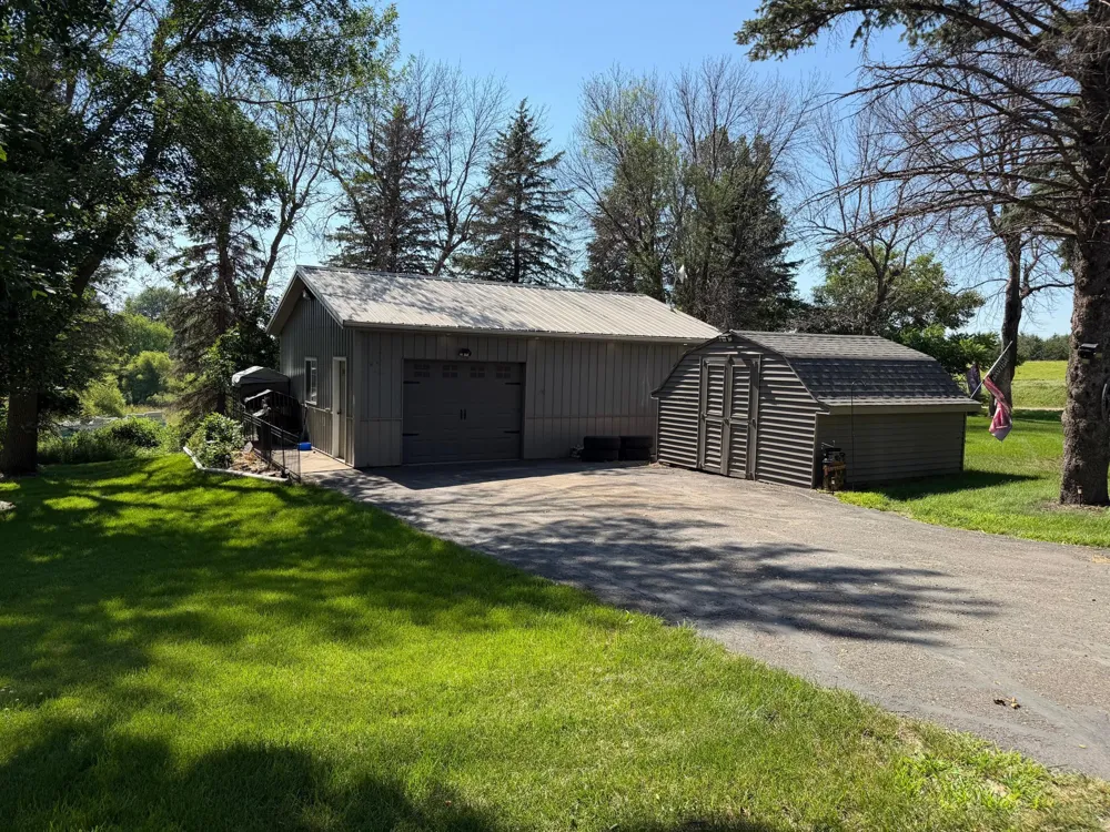 32185 290th Street Worthington, MN 56187