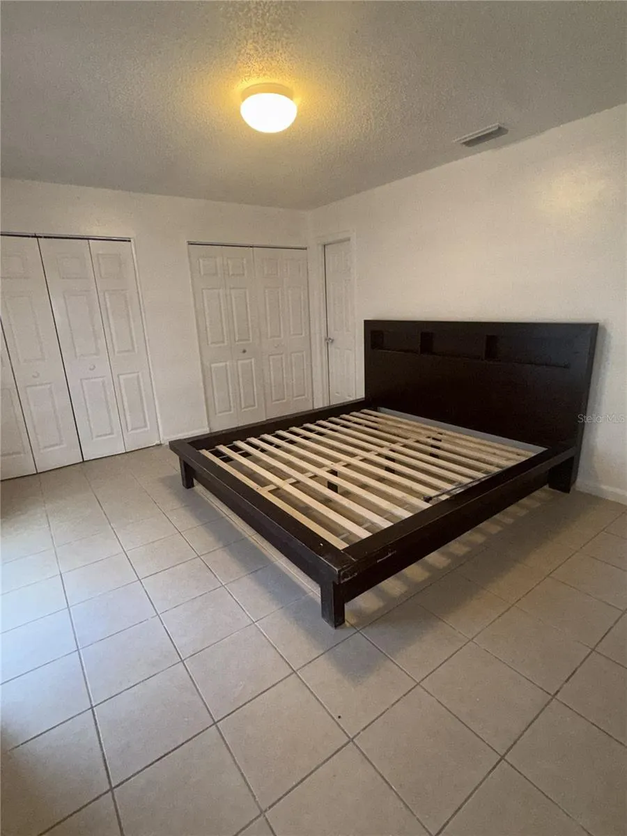 9213 CAMINO VILLA BOULEVARD Tampa, FL 33635