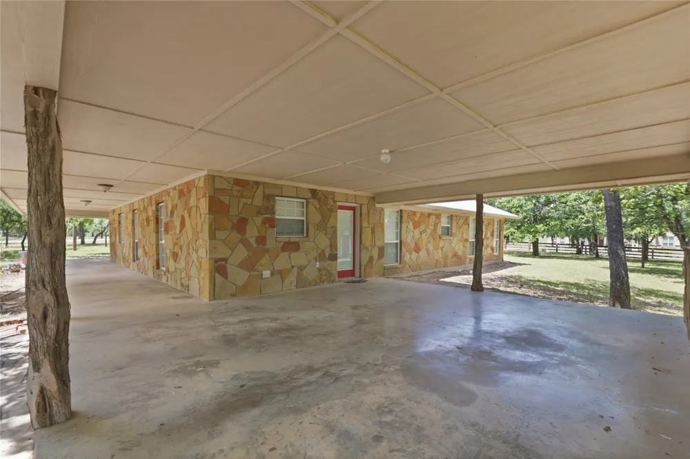 1528 Tidwell Road Brock, TX 76087
