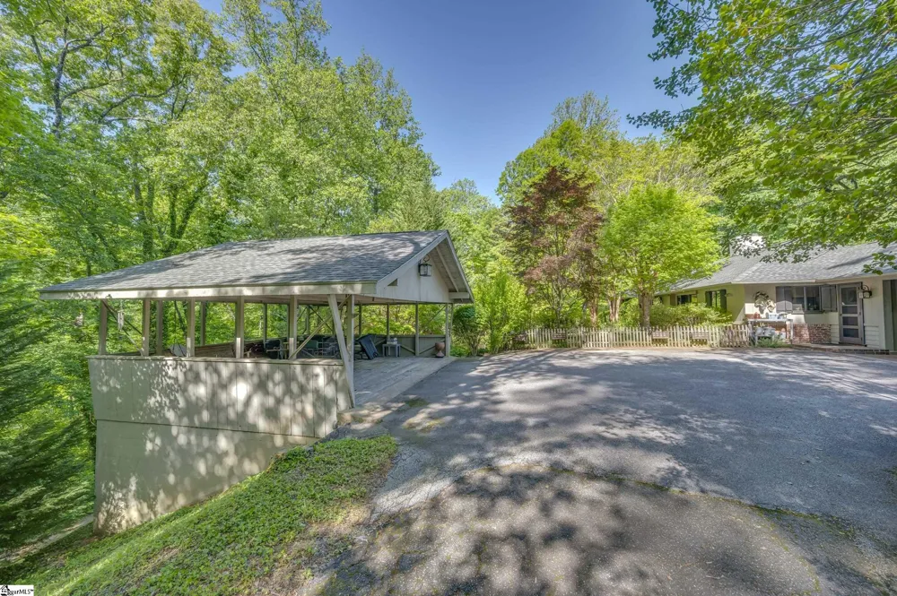 484 Sourwood Ridge Road Tryon, NC 28782
