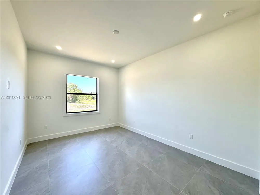 3522 Randall Blvd Naples, FL 34120