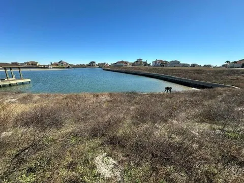 West Lago Loop Road