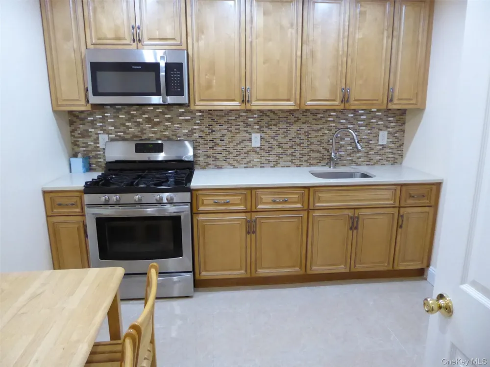122 Forest Avenue #Rear Glen Cove, NY 11542