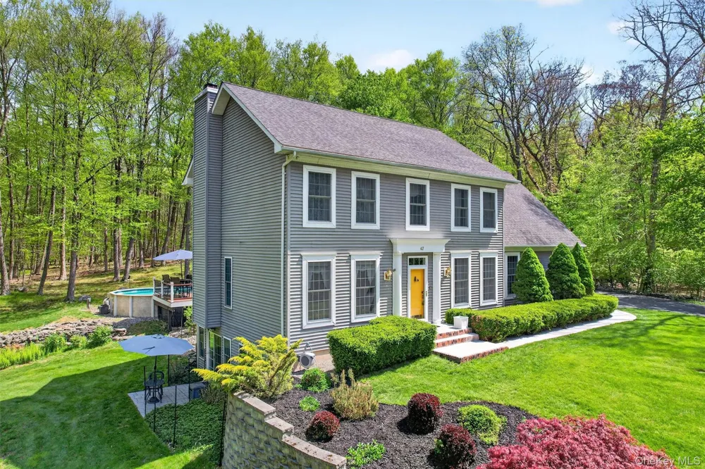 42 Philip Drive Montgomery, NY 12549