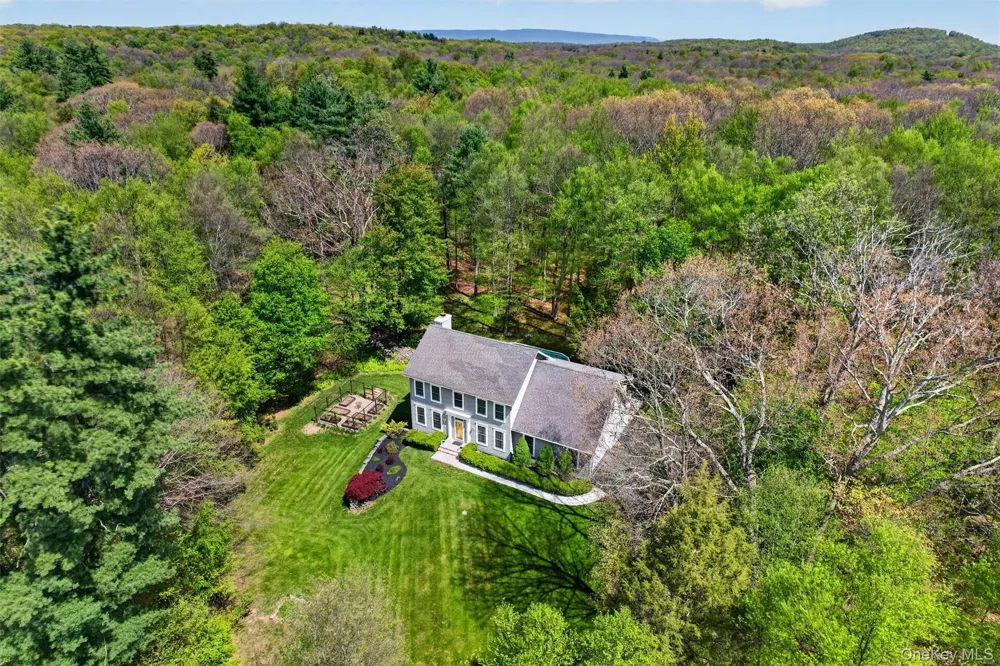 42 Philip Drive Montgomery, NY 12549