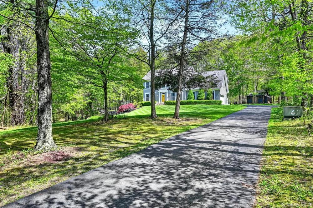 42 Philip Drive Montgomery, NY 12549