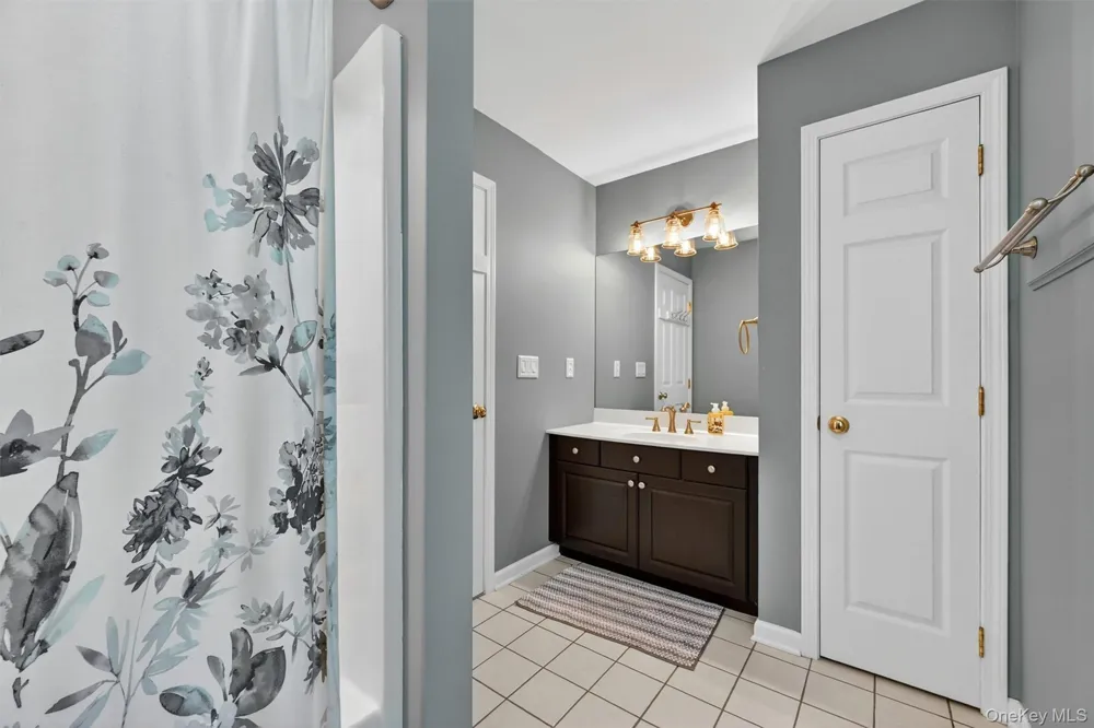 42 Philip Drive Montgomery, NY 12549