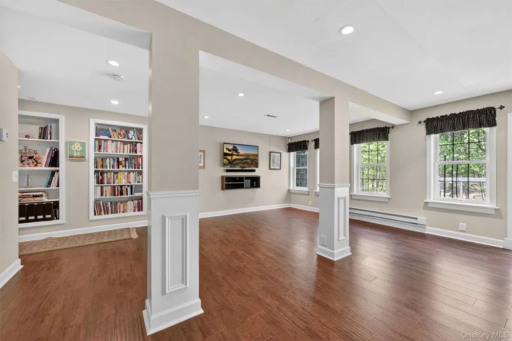 42 Philip Drive Montgomery, NY 12549