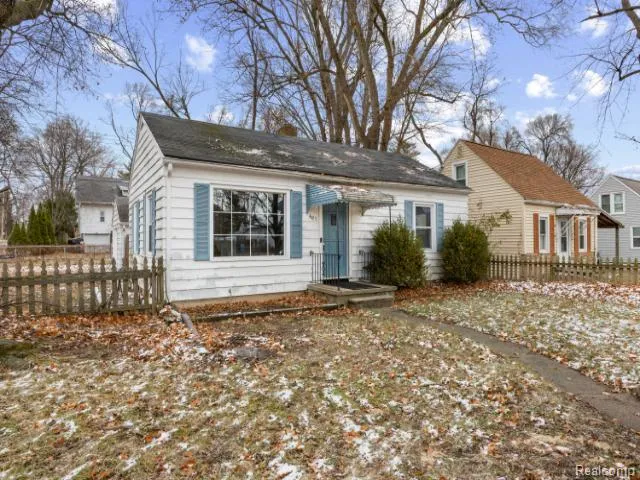 601 Jessop Avenue Lansing City, MI 48910