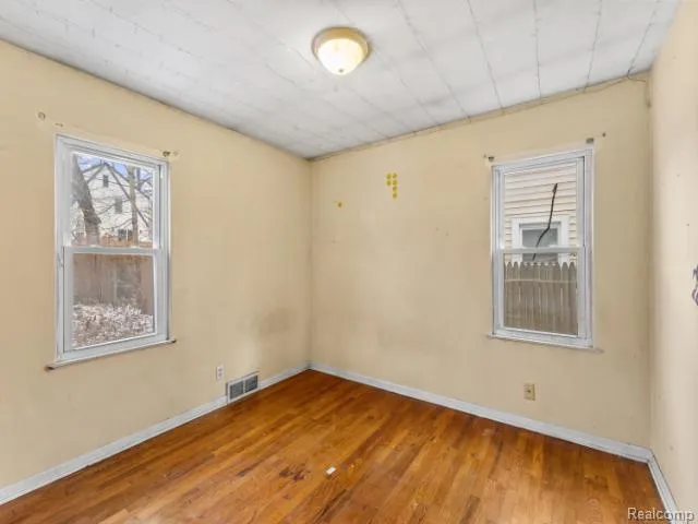 601 Jessop Avenue Lansing City, MI 48910