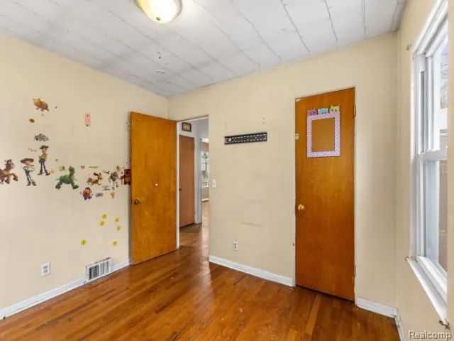 601 Jessop Avenue Lansing City, MI 48910