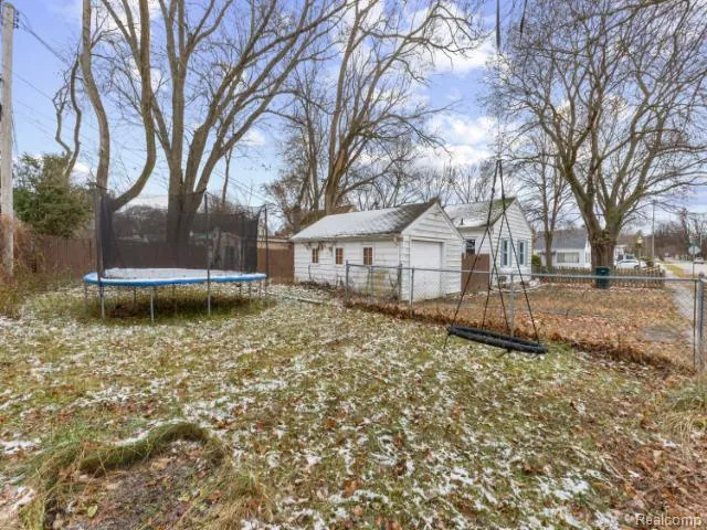 601 Jessop Avenue Lansing City, MI 48910