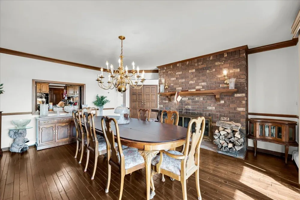 523 Lathrop Avenue Algonac City, MI 48001