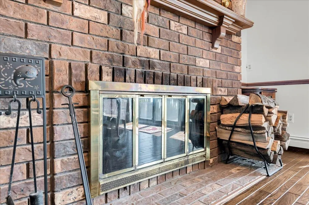 523 Lathrop Avenue Algonac City, MI 48001