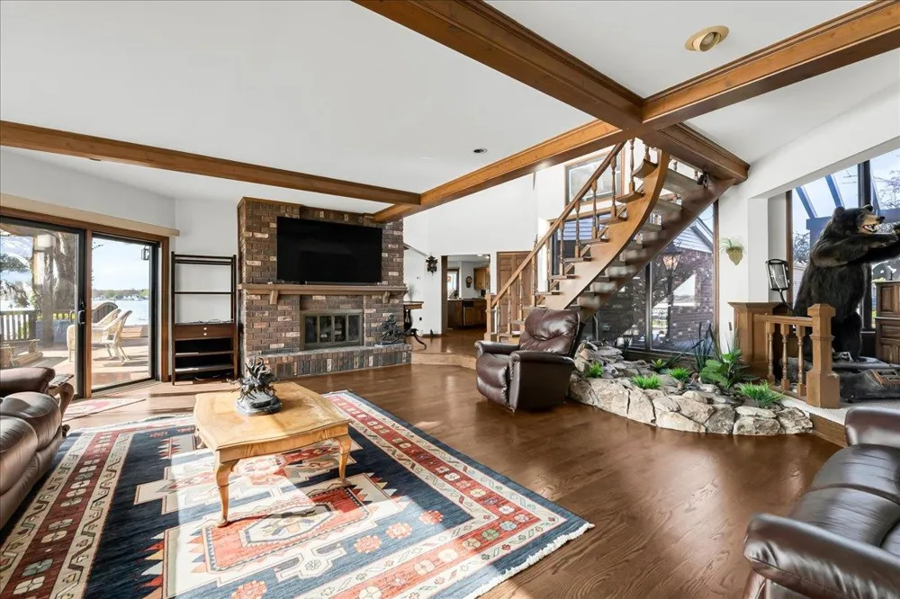 523 Lathrop Avenue Algonac City, MI 48001