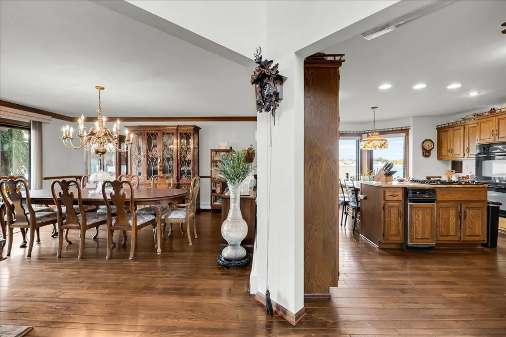 523 Lathrop Avenue Algonac City, MI 48001