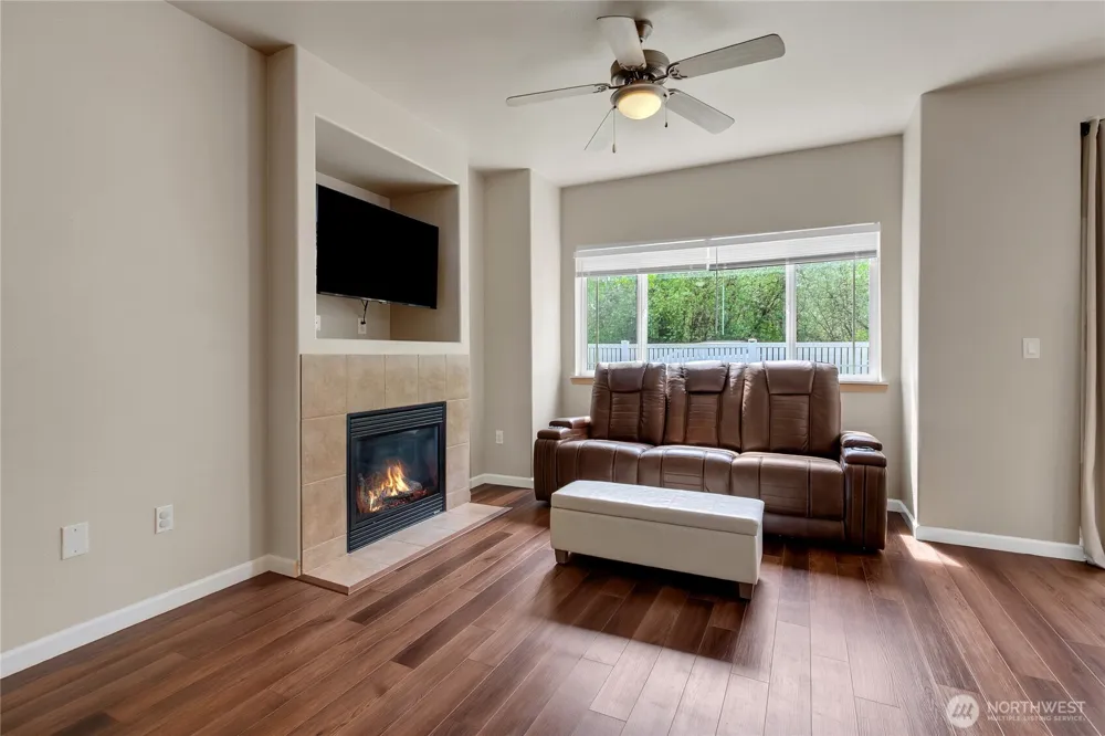 6516 127th Street Ct E Puyallup, WA 98373