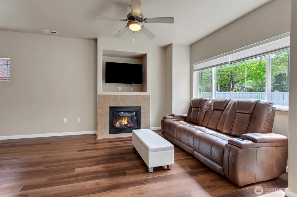 6516 127th Street Ct E Puyallup, WA 98373