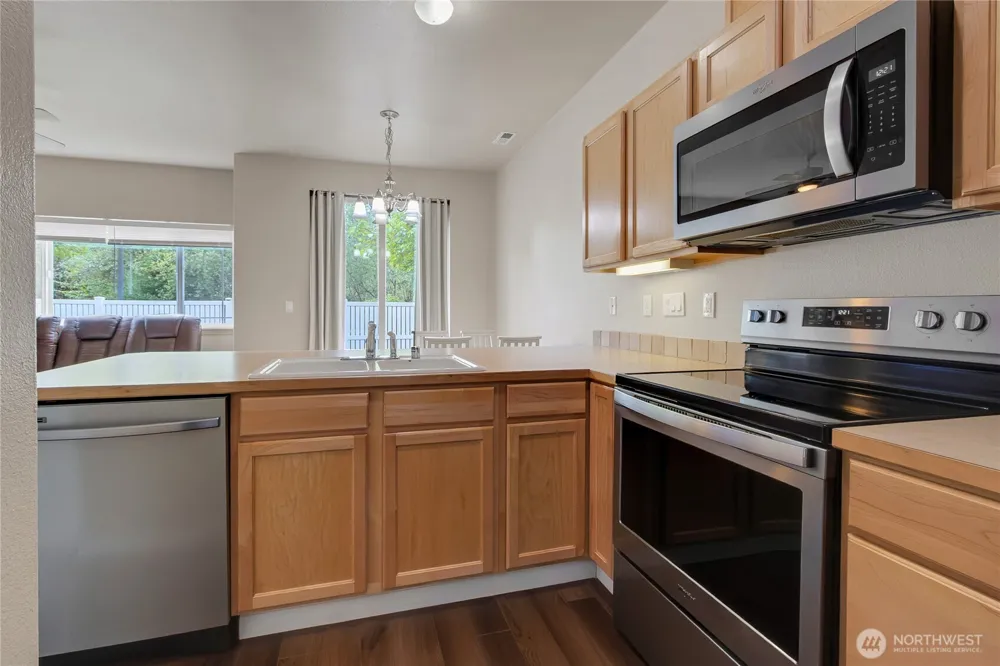 6516 127th Street Ct E Puyallup, WA 98373