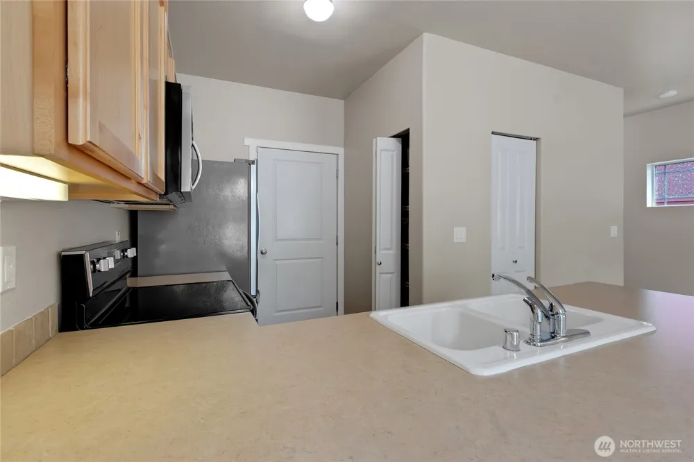 6516 127th Street Ct E Puyallup, WA 98373
