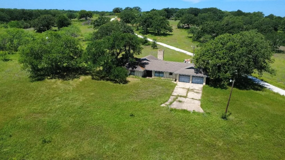 2041 Fm 933 Aquilla, TX 76622