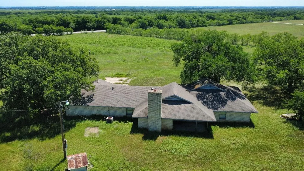 2041 Fm 933 Aquilla, TX 76622