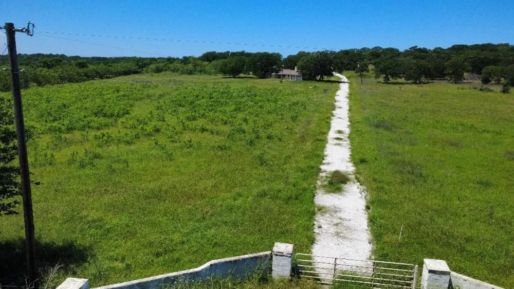 2041 Fm 933 Aquilla, TX 76622