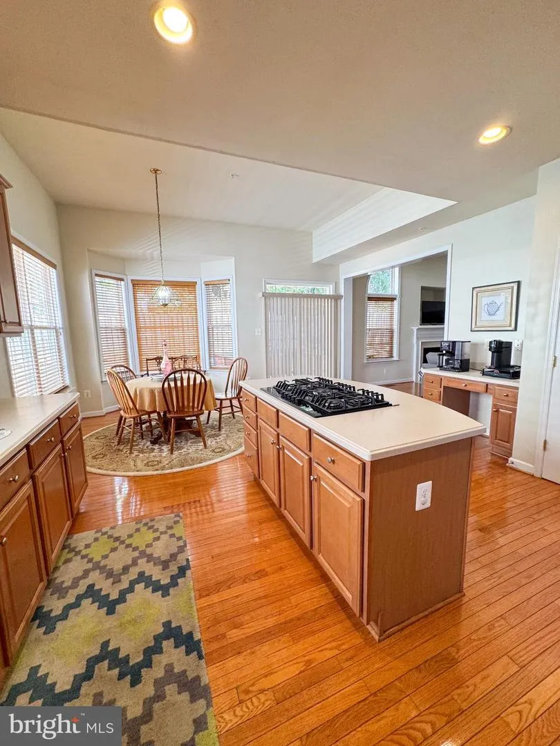 198 HIDDEN FOREST COURT Gaithersburg, MD 20877
