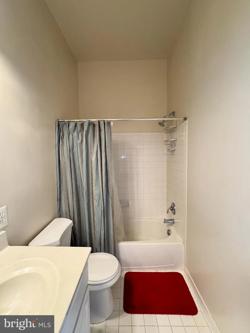 198 HIDDEN FOREST COURT Gaithersburg, MD 20877