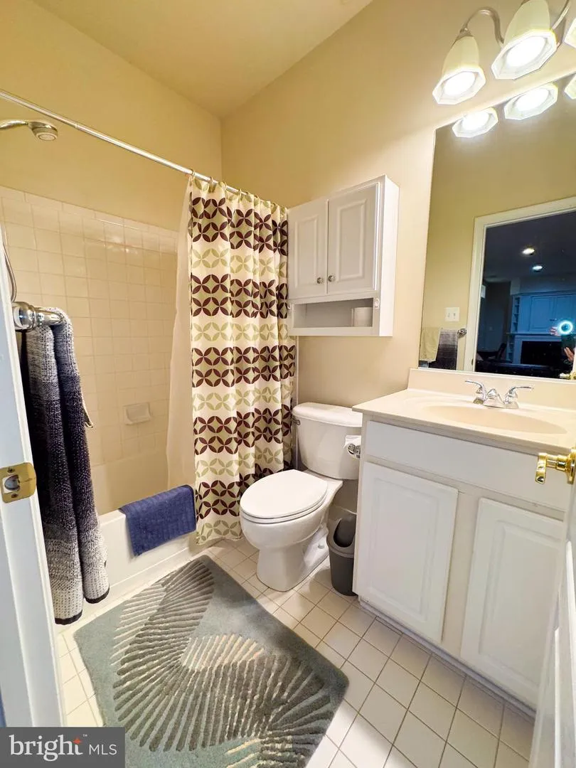 198 HIDDEN FOREST COURT Gaithersburg, MD 20877