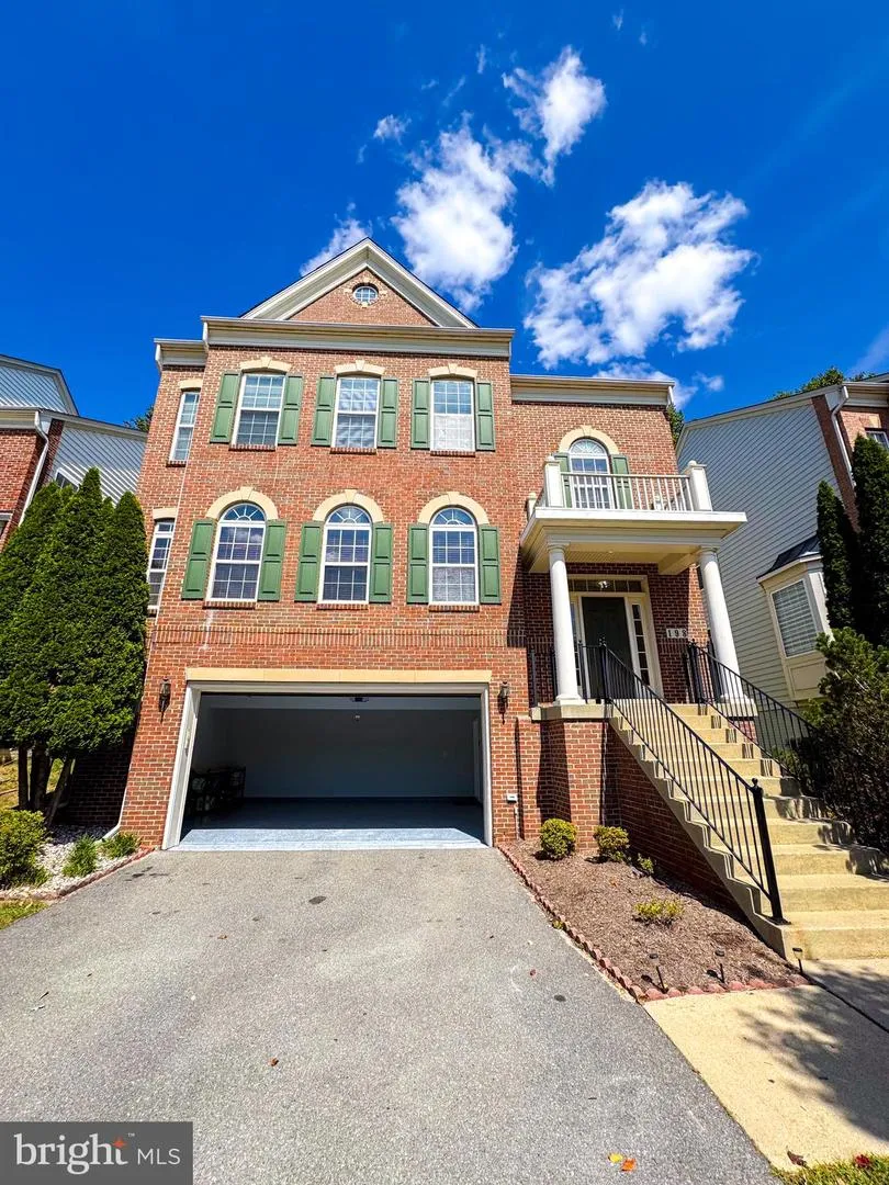198 HIDDEN FOREST COURT Gaithersburg, MD 20877