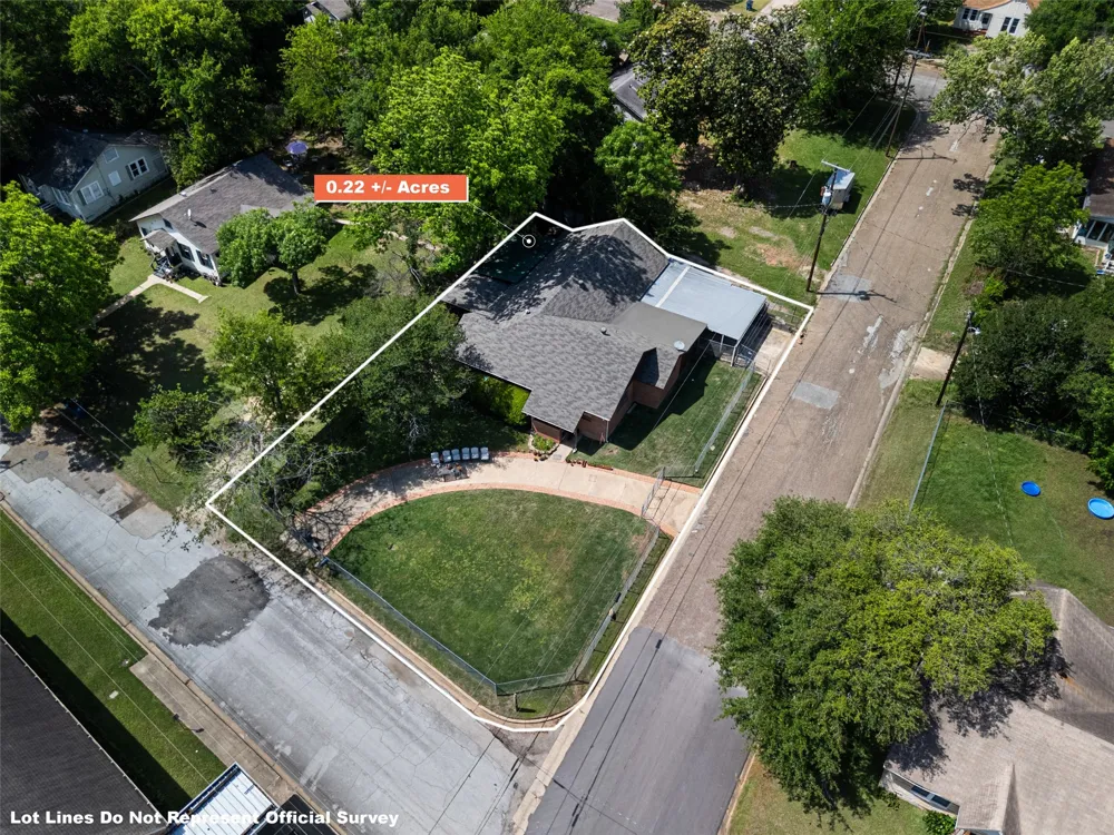 500 W Marshall Avenue Gladewater, TX 75647