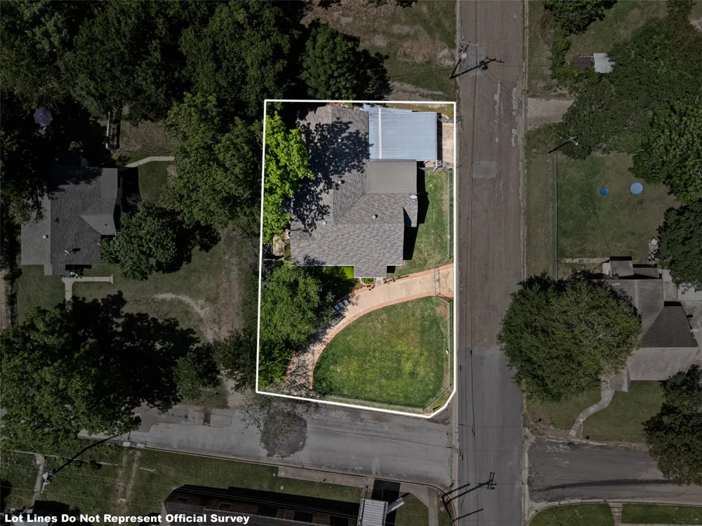 500 W Marshall Avenue Gladewater, TX 75647