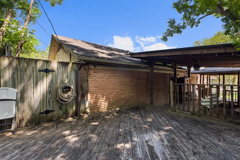 500 W Marshall Avenue Gladewater, TX 75647
