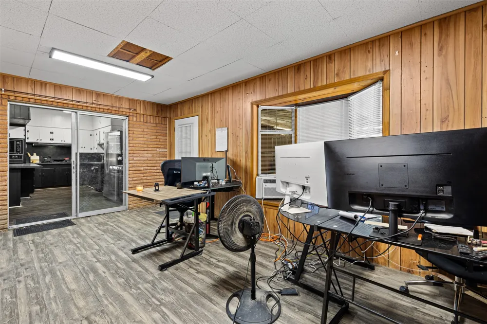 500 W Marshall Avenue Gladewater, TX 75647