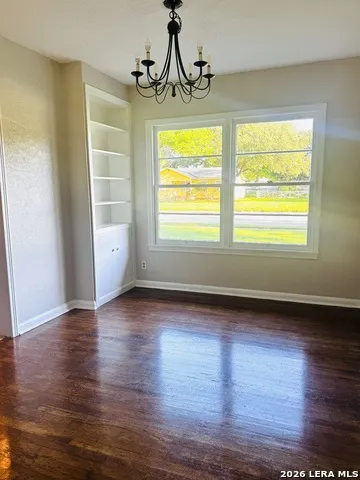 841 Laurel St Uvalde, TX 78801