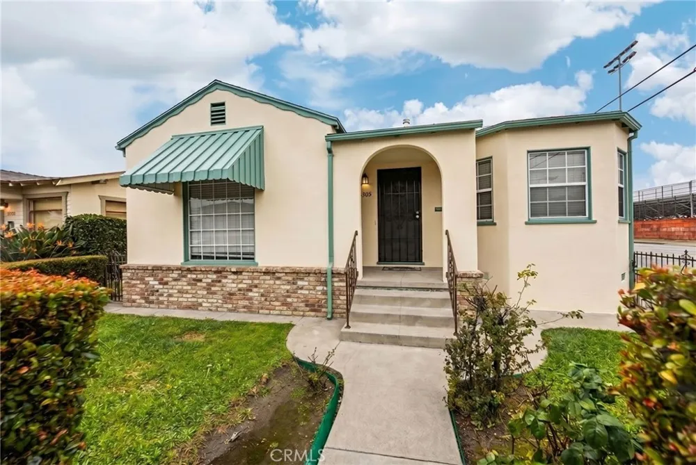 1305 S Cabrillo San Pedro, CA 90731