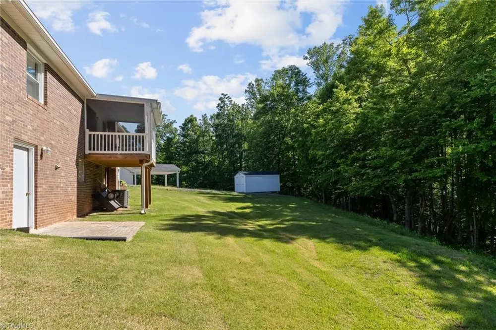 224 Delaware Avenue Mount Airy, NC 27030