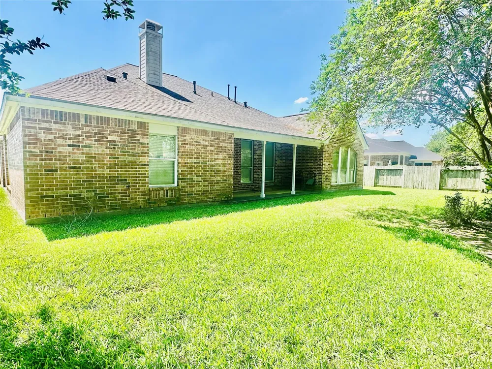 15923 Maple Shores Drive Houston, TX 77044