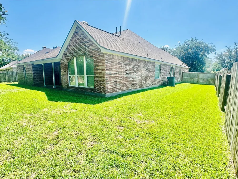 15923 Maple Shores Drive Houston, TX 77044