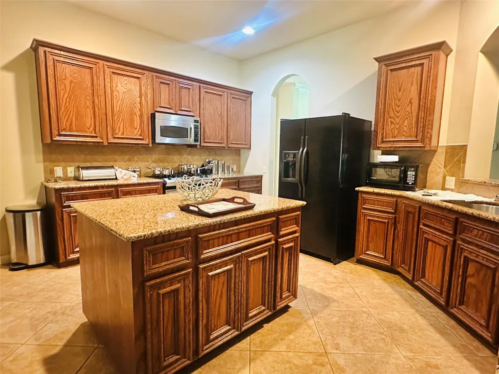 15923 Maple Shores Drive Houston, TX 77044