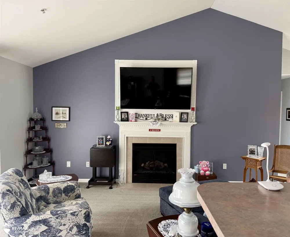 2131 Carriage Hill Circle Lapeer City, MI 48446