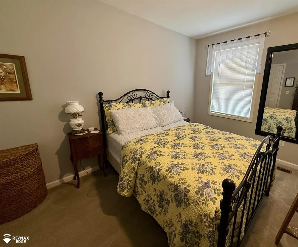 2131 Carriage Hill Circle Lapeer City, MI 48446