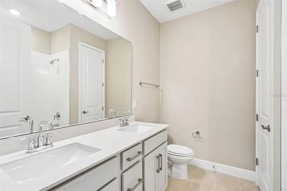 1004 BRITISH CIRCLE Daytona Beach, FL 32124