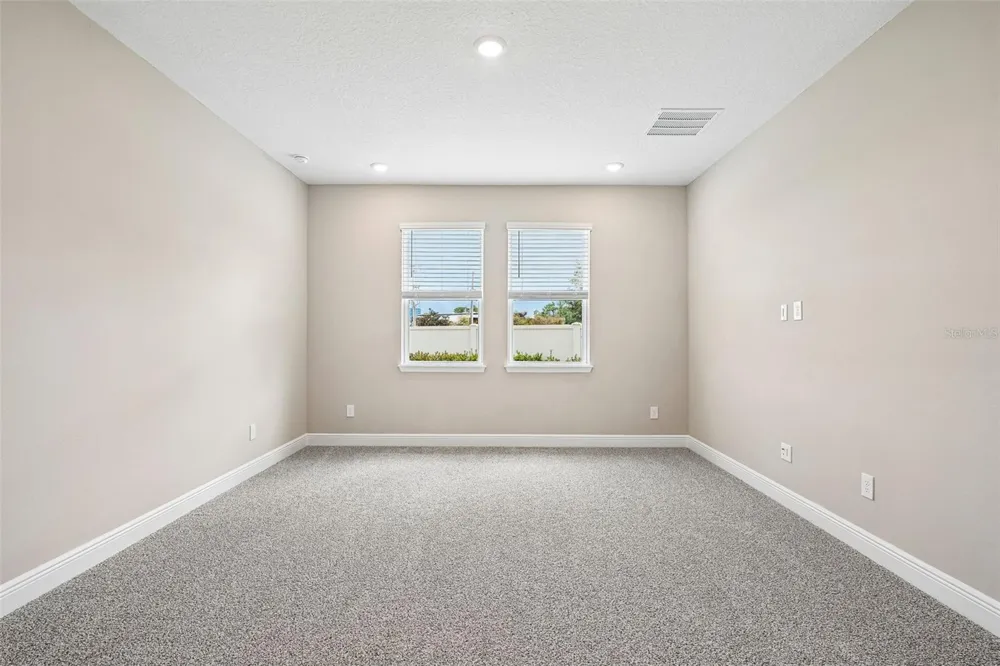 1004 BRITISH CIRCLE Daytona Beach, FL 32124