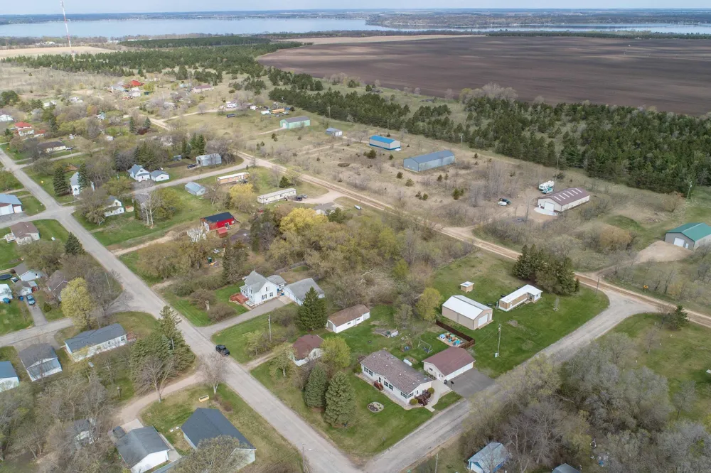 211 E Central Avenue Clitherall, MN 56524