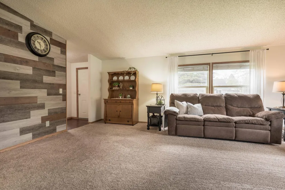 211 E Central Avenue Clitherall, MN 56524