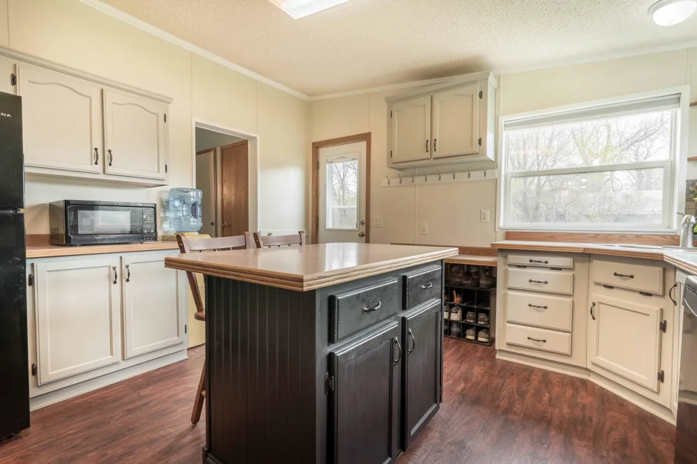 211 E Central Avenue Clitherall, MN 56524